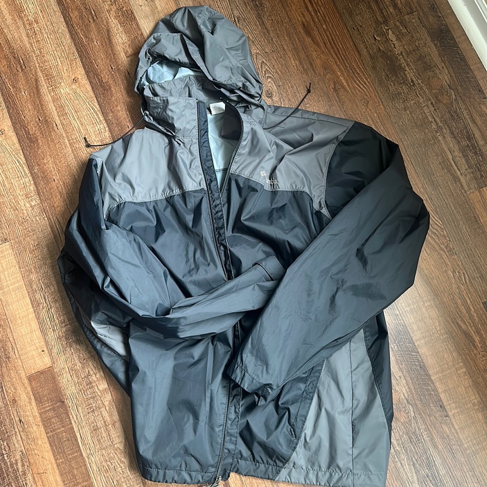 Columbia windbreaker